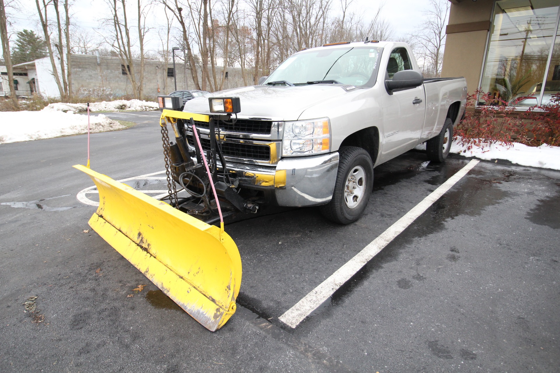 Used 2007 Chevrolet Silverado 2500HD Work Truck 4WD for sale $17,990 at AAN Master 2027 in Gurnee IL 60031 1