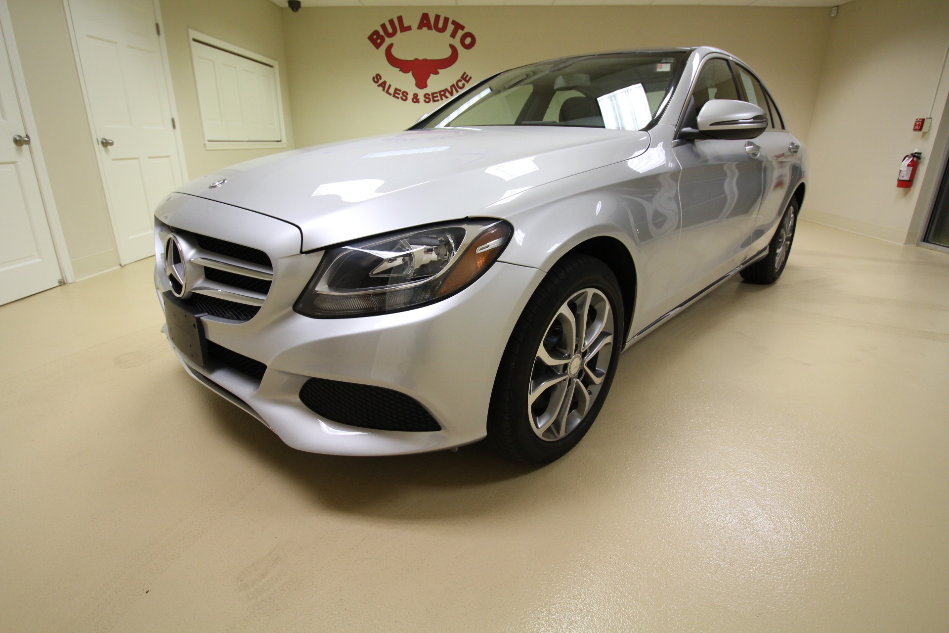 Used 2016 Mercedes-Benz C-Class C300 4MATIC Sedan for sale $27,990 at AAN Master 2027 in Gurnee IL 60031 1