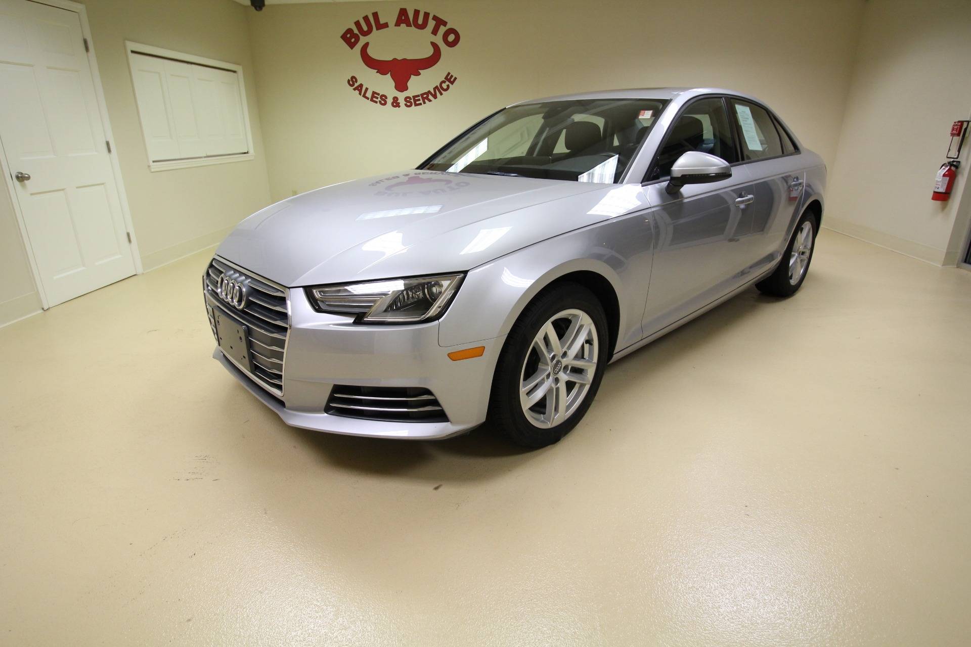 Used 2017 Audi A4 2.0T Premium quattro Sedan for sale $12,300 at AAN Master 2027 in Gurnee IL 60031 1