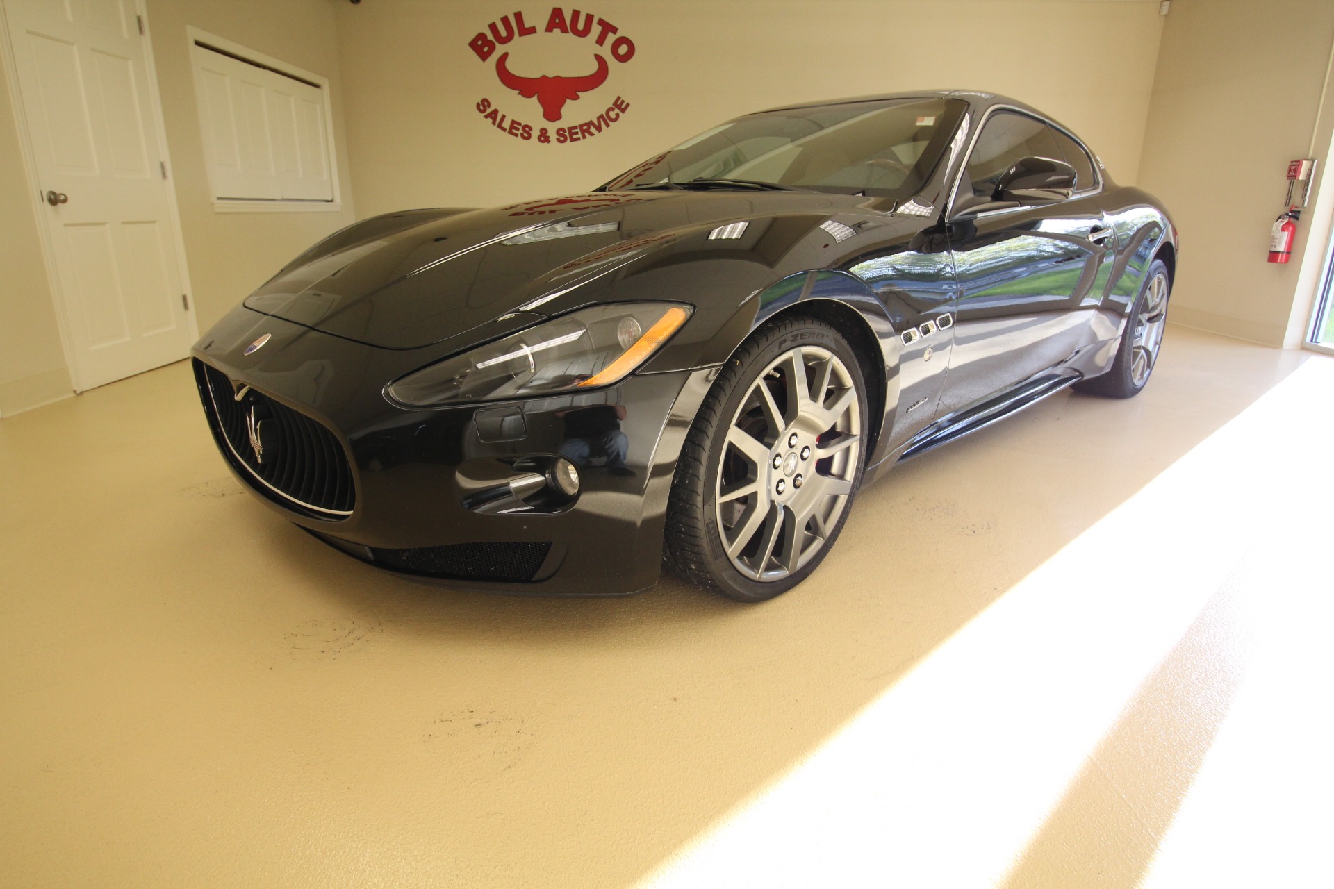 Used 2009 Maserati GranTurismo S for sale $40,990 at AAN Master 2027 in Gurnee IL 60031 1