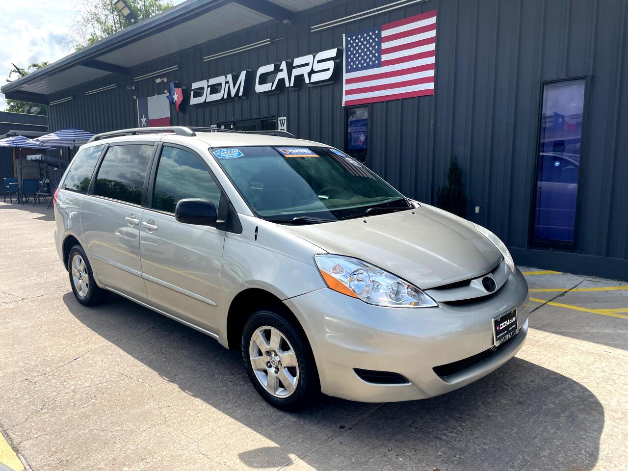 Used 2008 Toyota Sienna LE FWD 8-Passenger Seating for sale $6,990 at AAN Master 2027 in Gurnee IL 60031 1