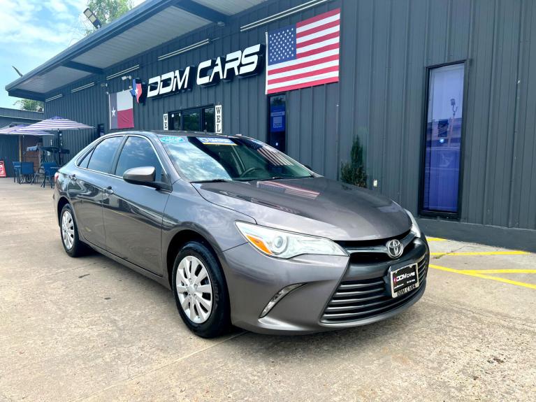 Used 2017 Toyota Camry SE for sale $9,995 at AAN Master 2027 in Gurnee IL 60031 1