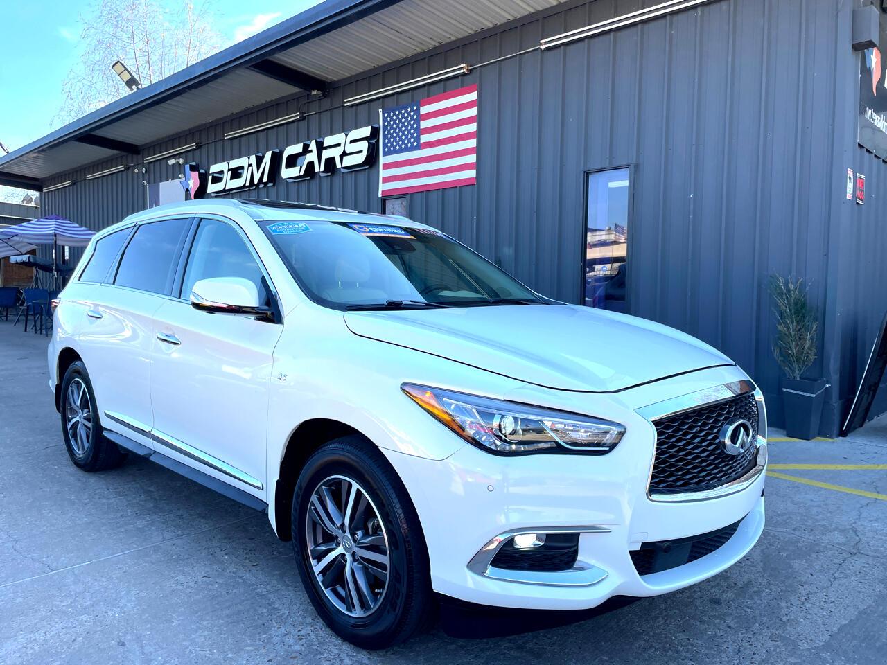 Used 2019 Infiniti QX60 LUXE FWD for sale $29,995 at AAN Master 2027 in Gurnee IL 60031 1