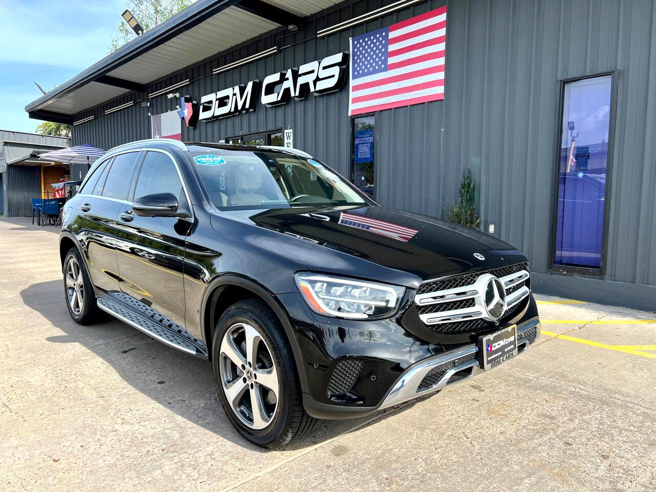 Used 2021 Mercedes-Benz GLC-Class GLC300 for sale $37,995 at AAN Master 2027 in Gurnee IL 60031 1