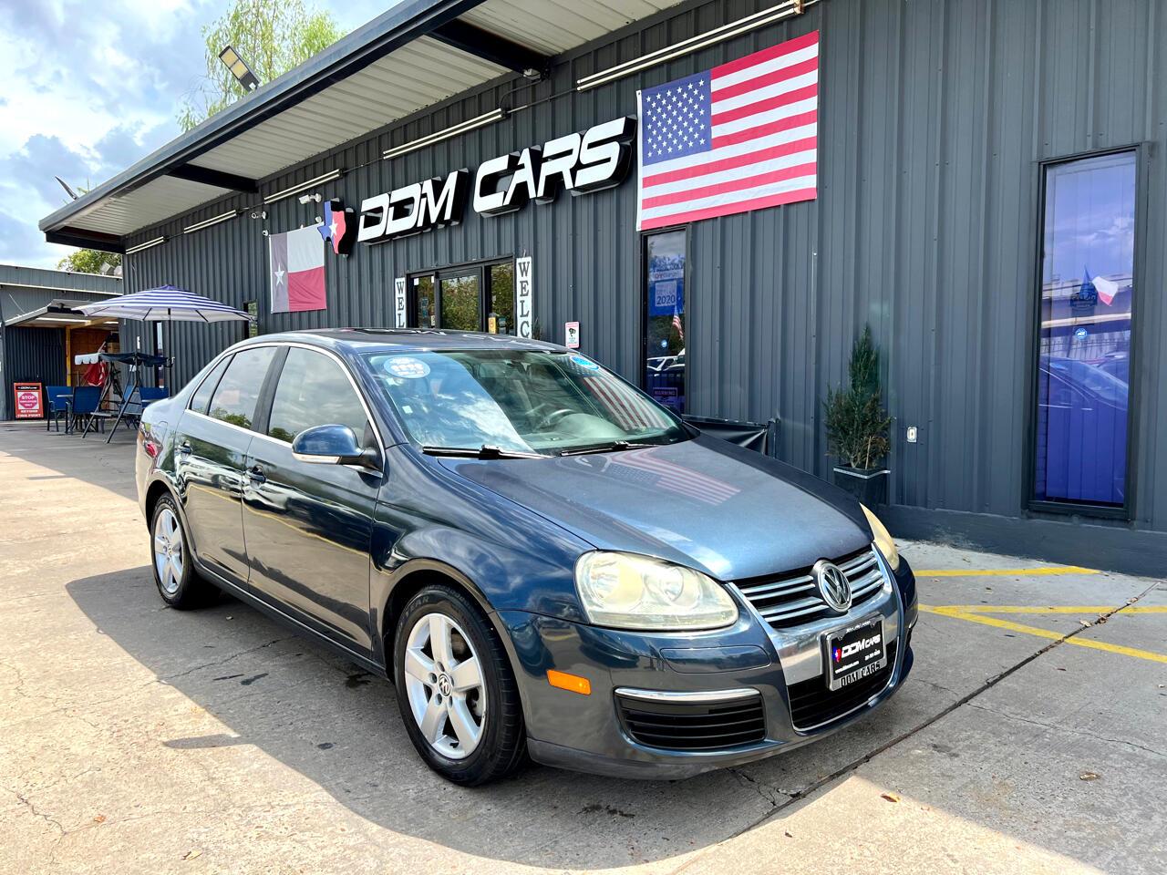 Used 2009 Volkswagen Jetta SEL for sale $8,995 at AAN Master 2027 in Gurnee IL 60031 1